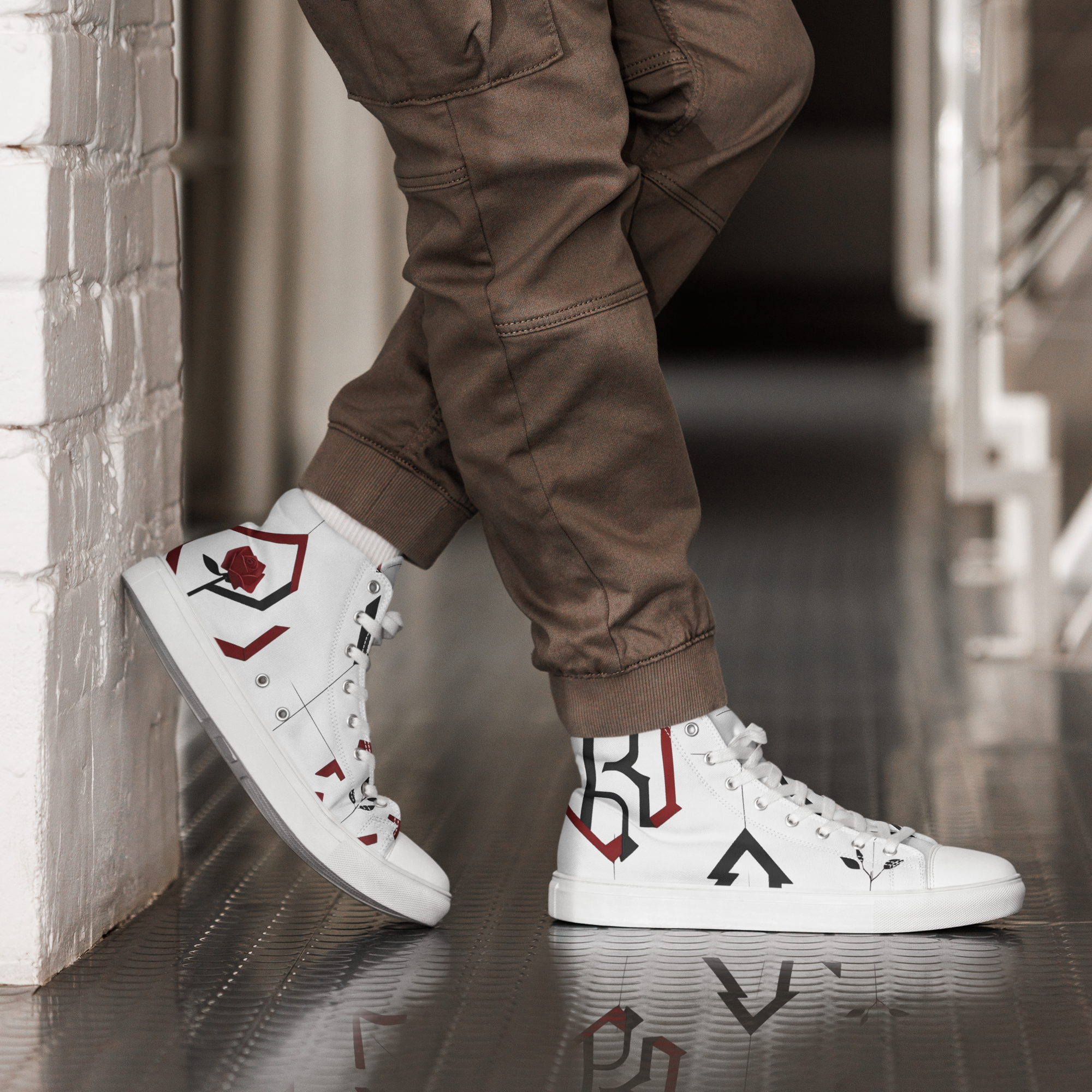 R01 Men’s Sneakers — Red Rose Records